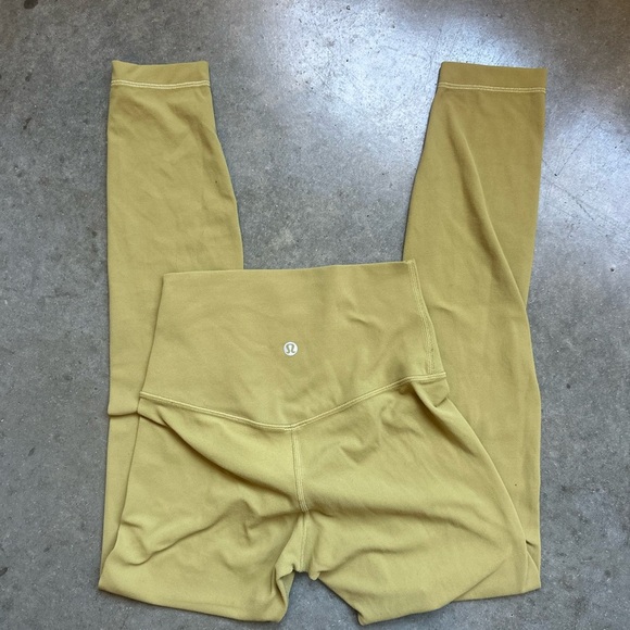 Lululemon light green yellow aligns size 2 - Picture 1 of 1